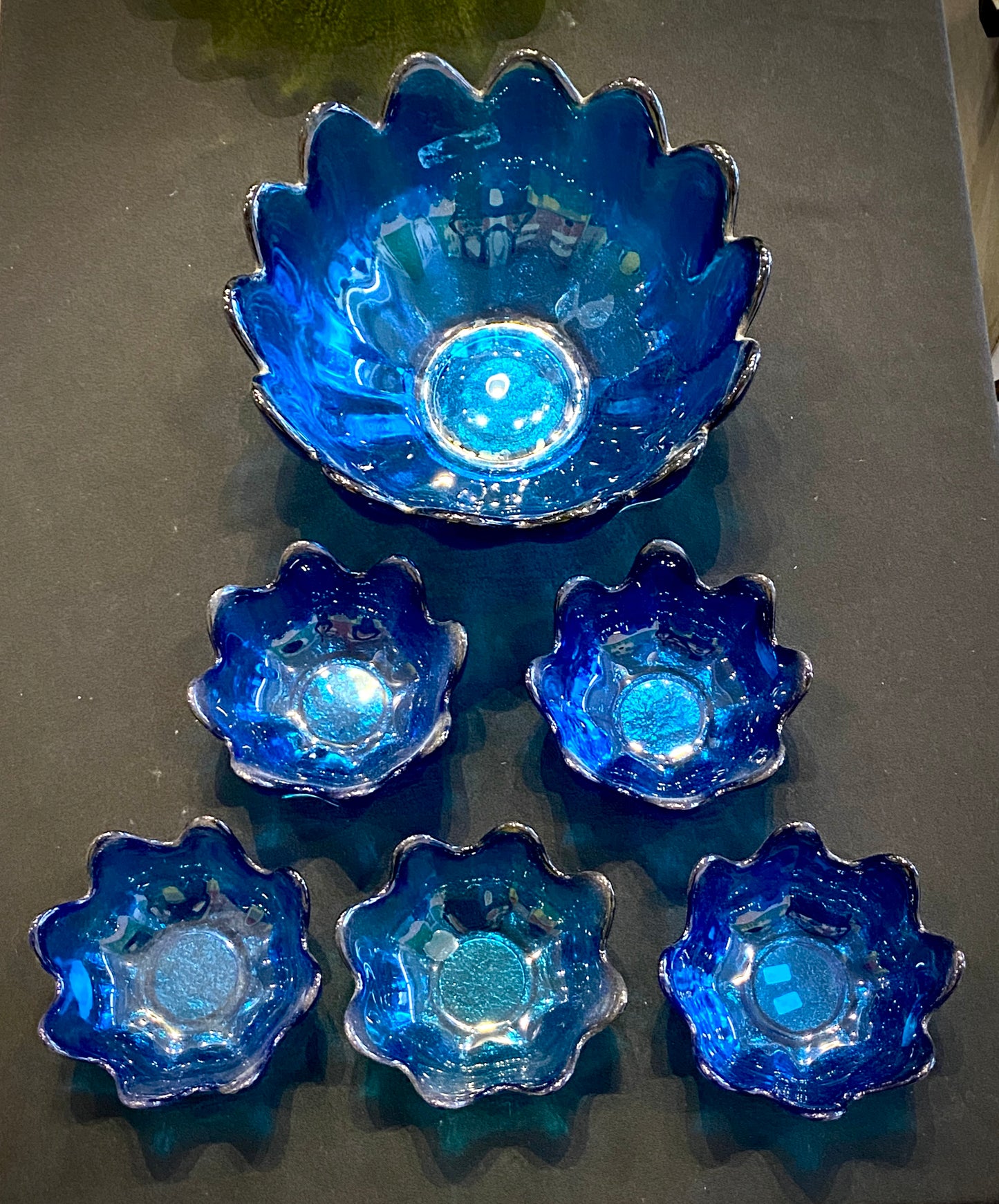 Scalloped Blue Glass Bowl Set | Blenko