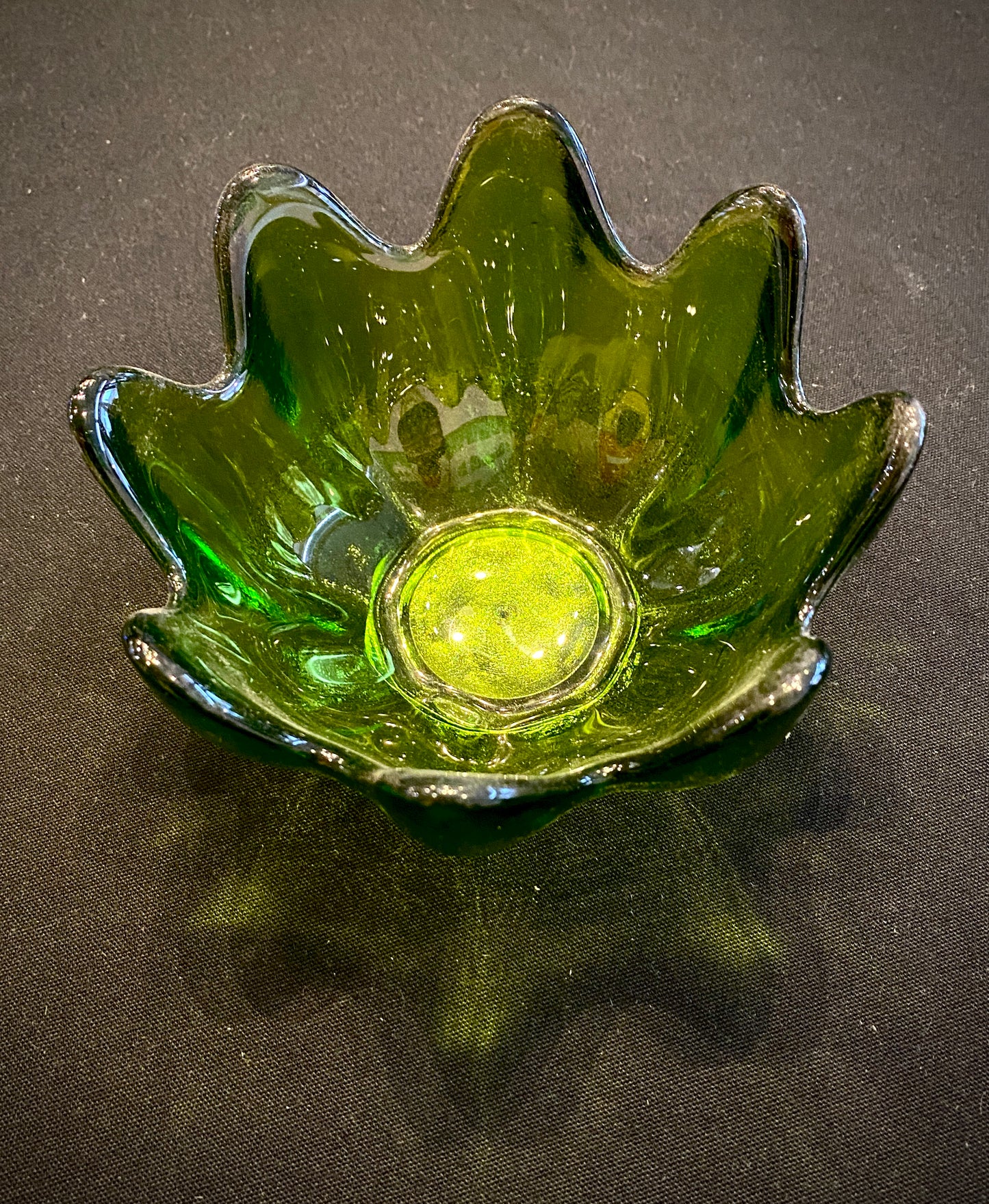 Scalloped Green Glass Bowl Set | Blenko