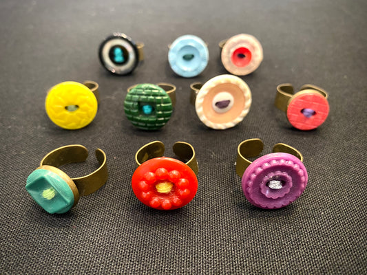 Button rings  |  Alison Brown